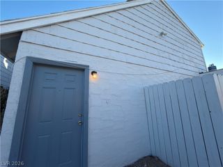 5108 Greene Lane B, Las Vegas, NV 89119