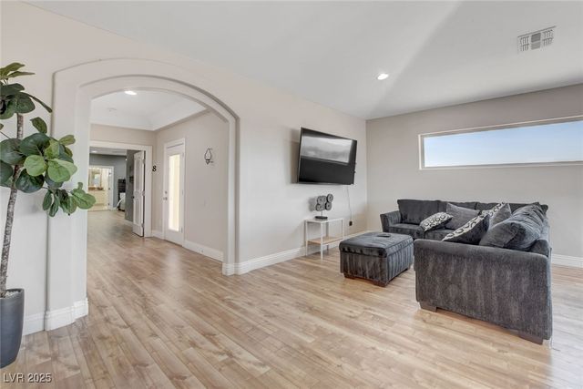 7590 Rancho Destino Road, Las Vegas, NV 89123