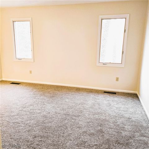 16400 Commons Oval, Strongsville, OH 44136