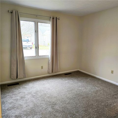 16400 Commons Oval, Strongsville, OH 44136