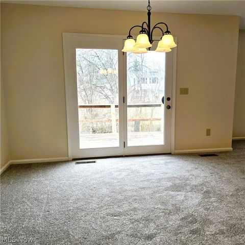 16400 Commons Oval, Strongsville, OH 44136