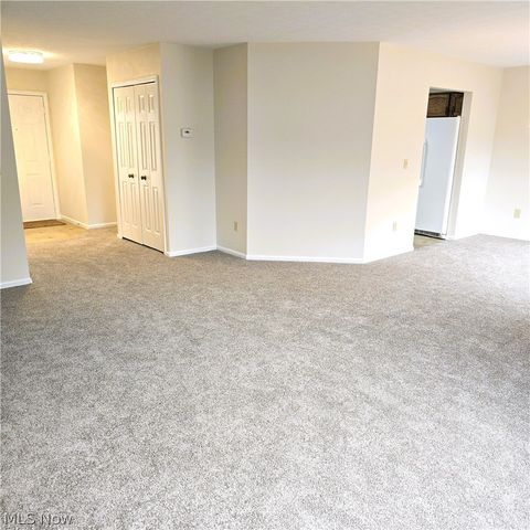 16400 Commons Oval, Strongsville, OH 44136