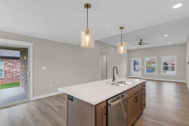 1808 WES MILLIGAN, Columbia, MO 65201