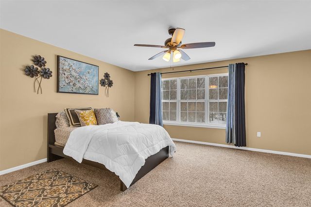 4009 Magnolia Parkway, Jackson, MI 49201