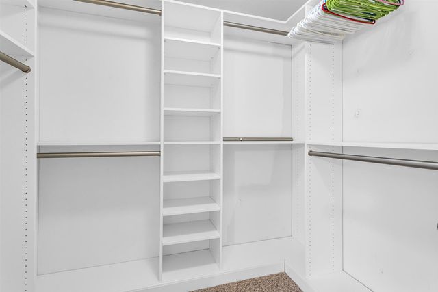 4009 Magnolia Parkway, Jackson, MI 49201