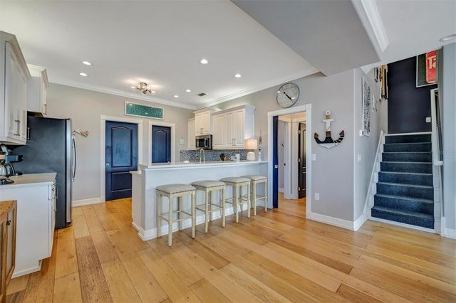 303 58TH STREET, Holmes Beach, FL 34217