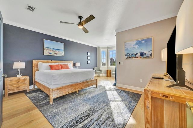 303 58TH STREET, Holmes Beach, FL 34217