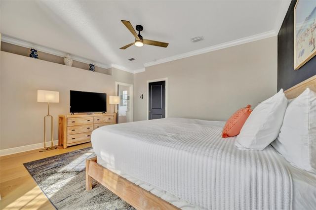 303 58TH STREET, Holmes Beach, FL 34217