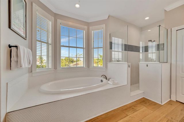 303 58TH STREET, Holmes Beach, FL 34217