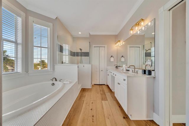 303 58TH STREET, Holmes Beach, FL 34217