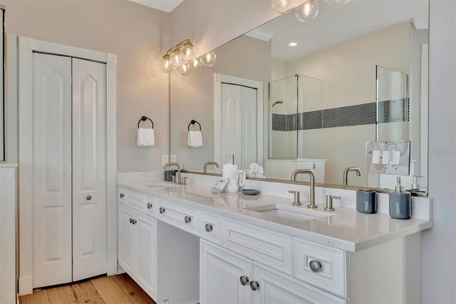 303 58TH STREET, Holmes Beach, FL 34217