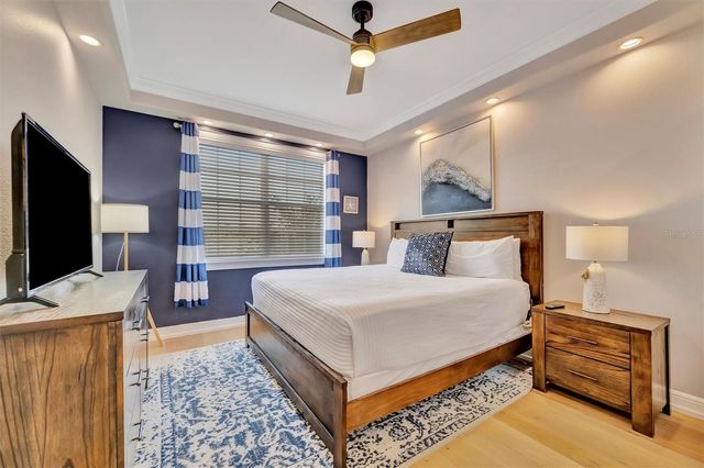 303 58TH STREET, Holmes Beach, FL 34217