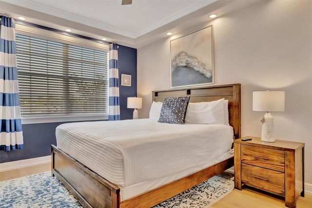 303 58TH STREET, Holmes Beach, FL 34217