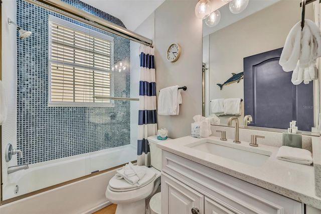 303 58TH STREET, Holmes Beach, FL 34217