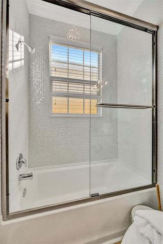 303 58TH STREET, Holmes Beach, FL 34217