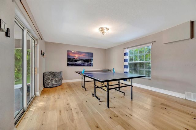 303 58TH STREET, Holmes Beach, FL 34217