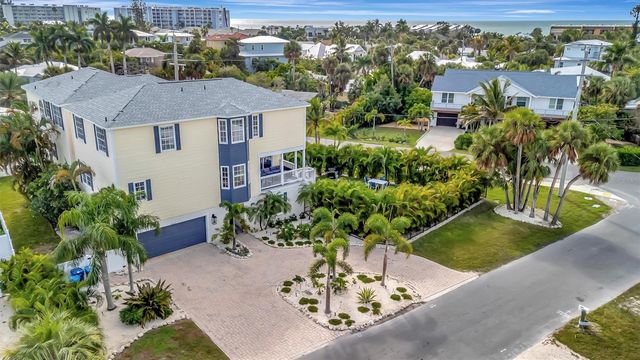 303 58TH STREET, Holmes Beach, FL 34217