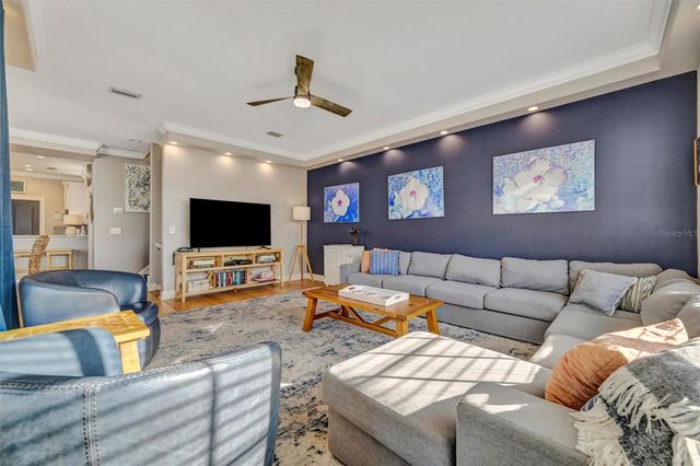 303 58TH STREET, Holmes Beach, FL 34217