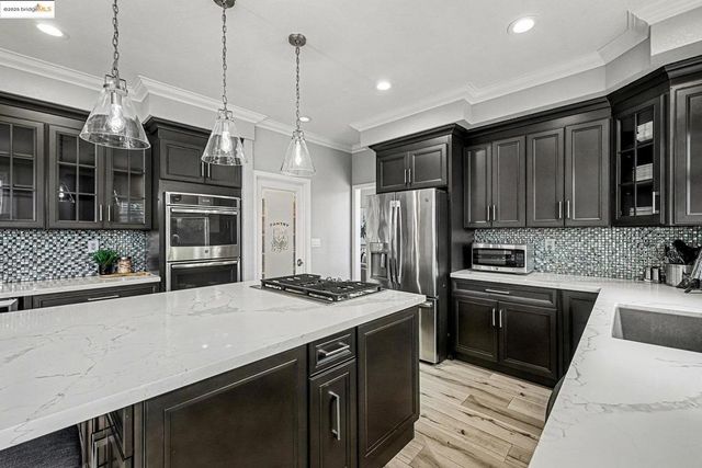 2127 Prestwick Dr, Discovery Bay, CA 94505