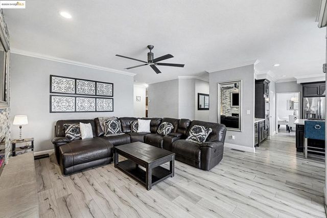 2127 Prestwick Dr, Discovery Bay, CA 94505