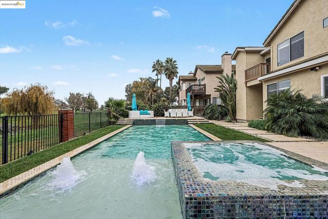 2127 Prestwick Dr, Discovery Bay, CA 94505