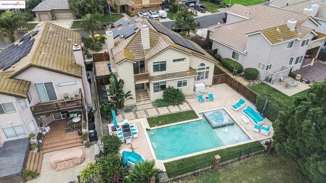 2127 Prestwick Dr, Discovery Bay, CA 94505