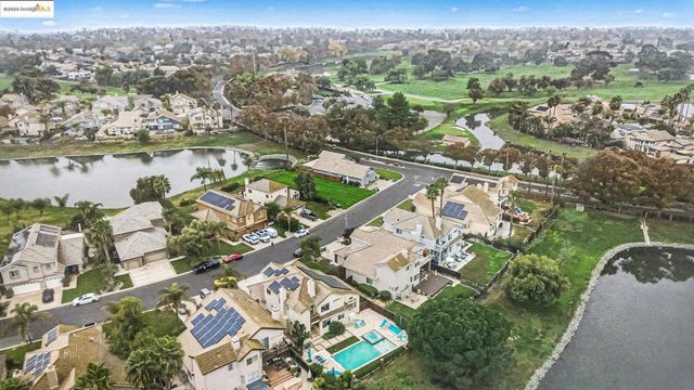 2127 Prestwick Dr, Discovery Bay, CA 94505