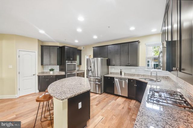 3012 LAKE FOREST DR, Upper Marlboro, MD 20774