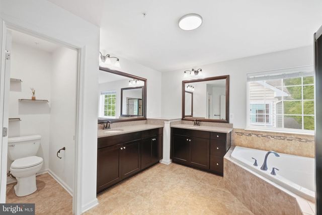 3012 LAKE FOREST DR, Upper Marlboro, MD 20774