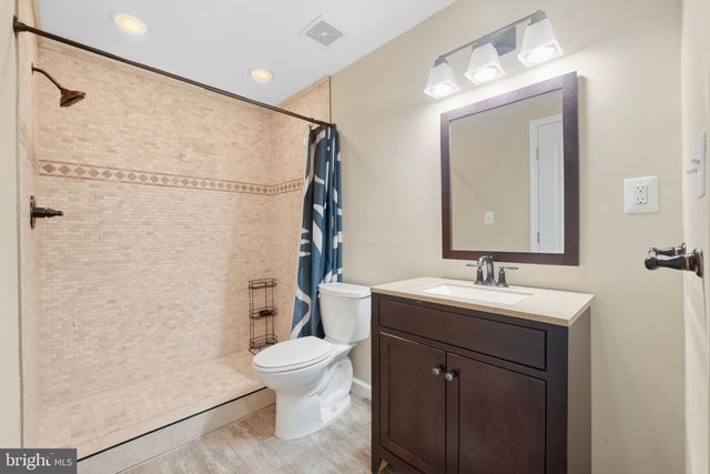 3012 LAKE FOREST DR, Upper Marlboro, MD 20774