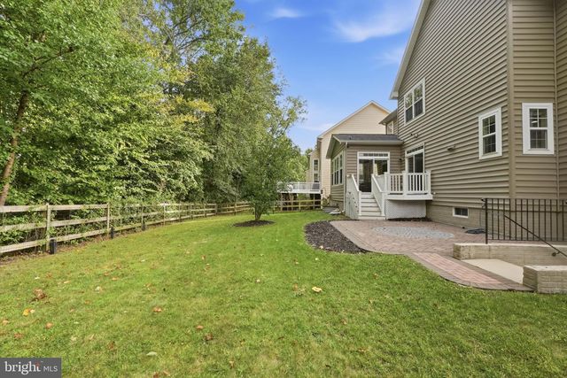 3012 LAKE FOREST DR, Upper Marlboro, MD 20774