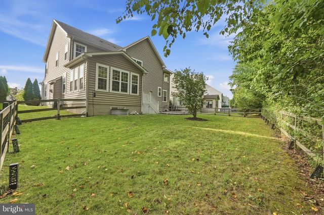 3012 LAKE FOREST DR, Upper Marlboro, MD 20774