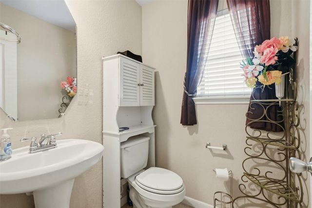 2727 Skyview Crest Court, Houston, TX 77047