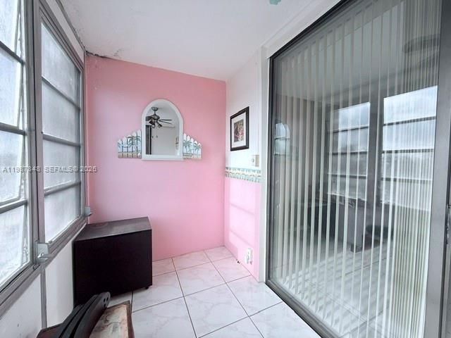 2841 Somerset Dr 305, Lauderdale Lakes, FL 33311