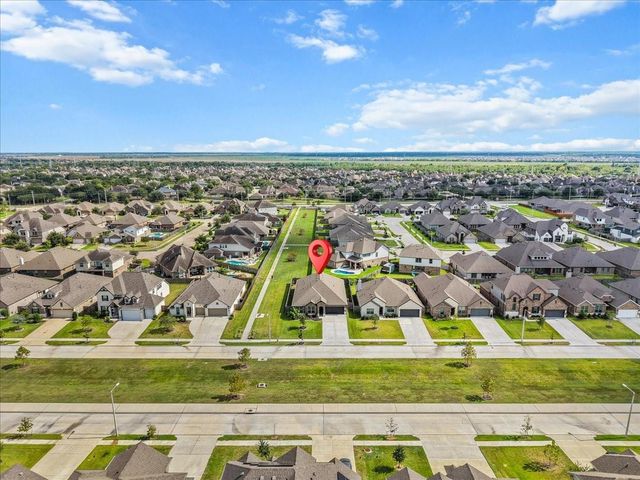 716 Westwood Drive, League City, TX 77573