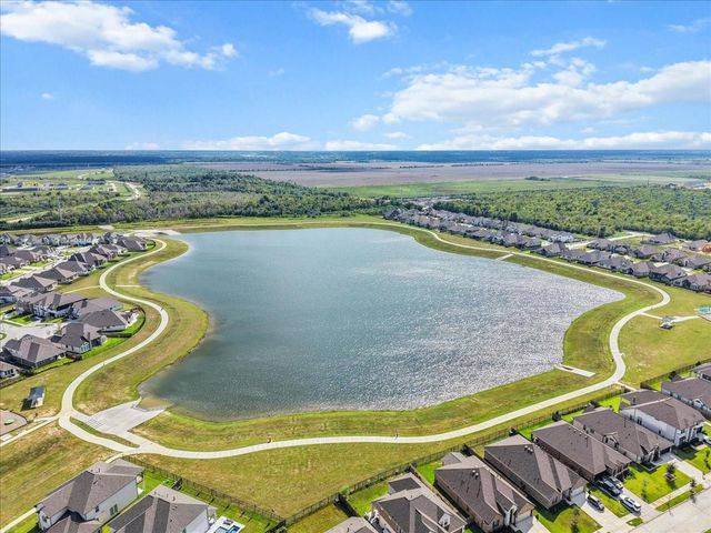716 Westwood Drive, League City, TX 77573