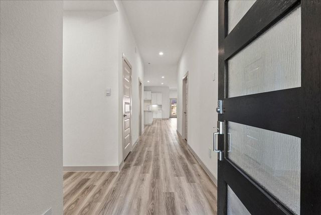 716 Westwood Drive, League City, TX 77573