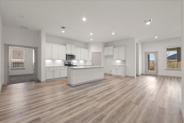 716 Westwood Drive, League City, TX 77573