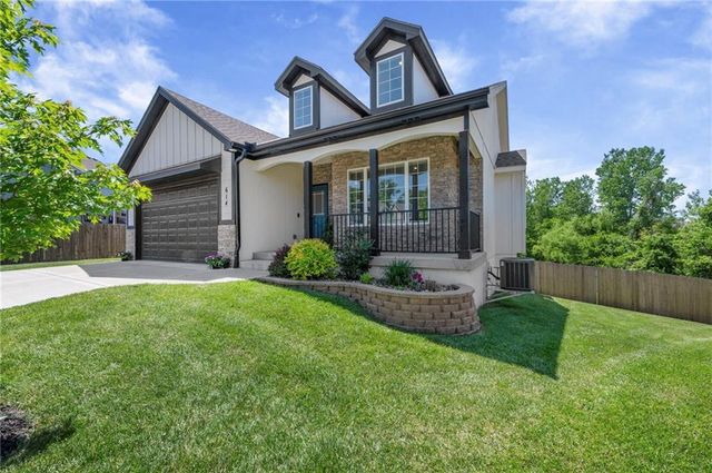 614 Caitlin Court, Excelsior Springs, MO 64024