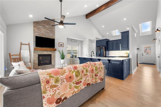 614 Caitlin Court, Excelsior Springs, MO 64024