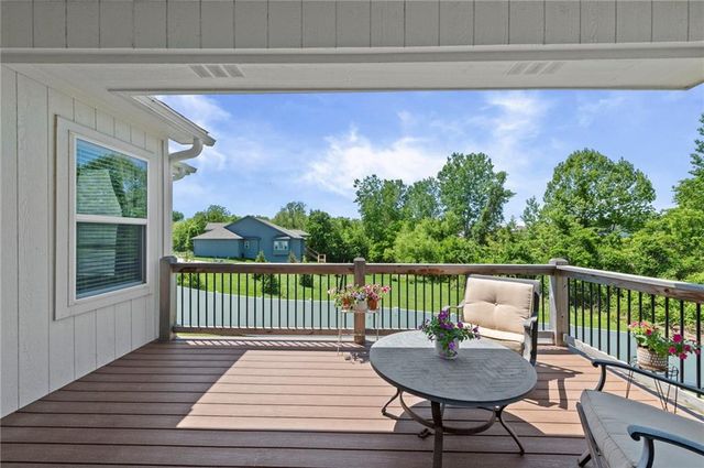 614 Caitlin Court, Excelsior Springs, MO 64024