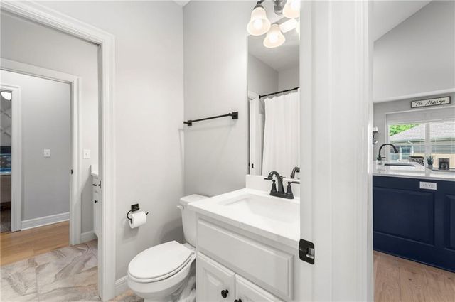 614 Caitlin Court, Excelsior Springs, MO 64024