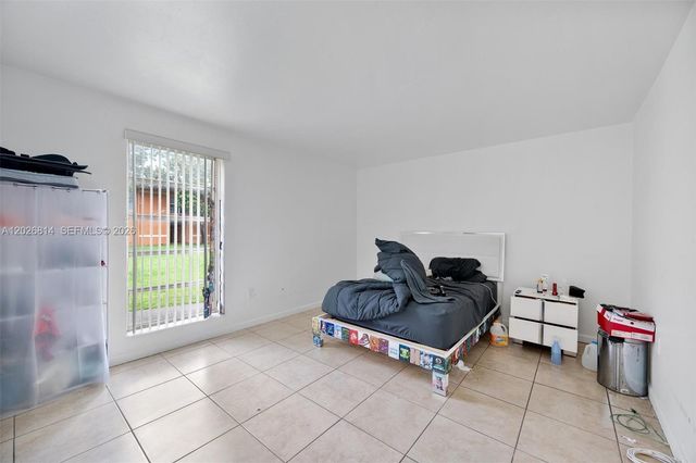 9445 SW 76th St U4, Miami, FL 33173