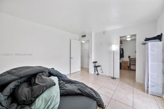 9445 SW 76th St U4, Miami, FL 33173