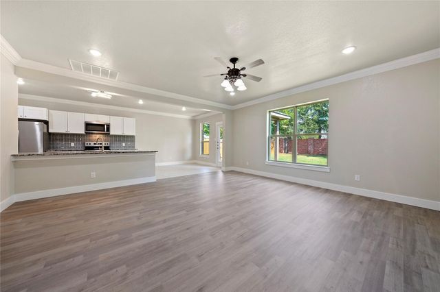 1148 Maplewood Lane, Crowley, TX 76036