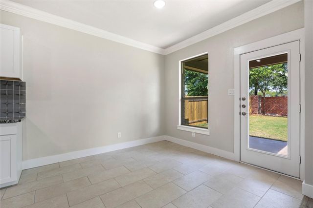 1148 Maplewood Lane, Crowley, TX 76036