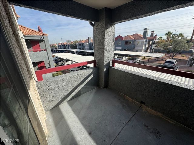 8600 CHARLESTON Boulevard 2149, Las Vegas, NV 89117