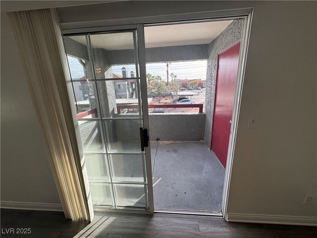 8600 CHARLESTON Boulevard 2149, Las Vegas, NV 89117