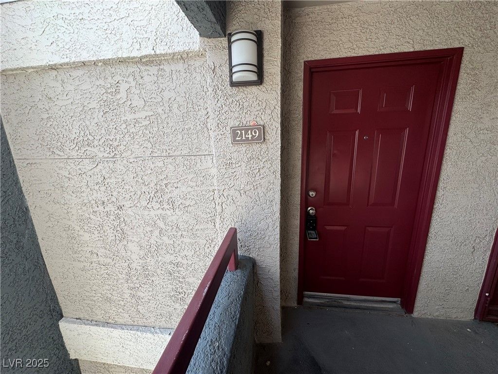 8600 CHARLESTON Boulevard 2149, Las Vegas, NV 89117