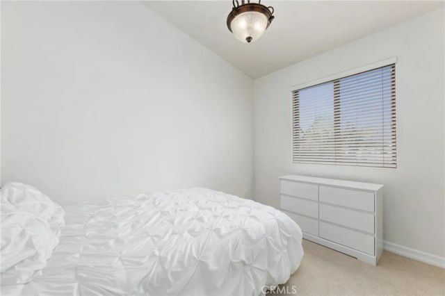 1551 Artesia Boulevard 4, Manhattan Beach, CA 90266